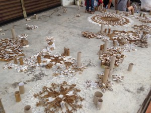 リサイクルアート・ペーパーアート・トイレットペーパー芯アート
